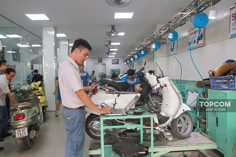 Xe máy bị chảy xăng dư nguyên nhân và cách sửa chữa  Suaxechuyennghiepvn